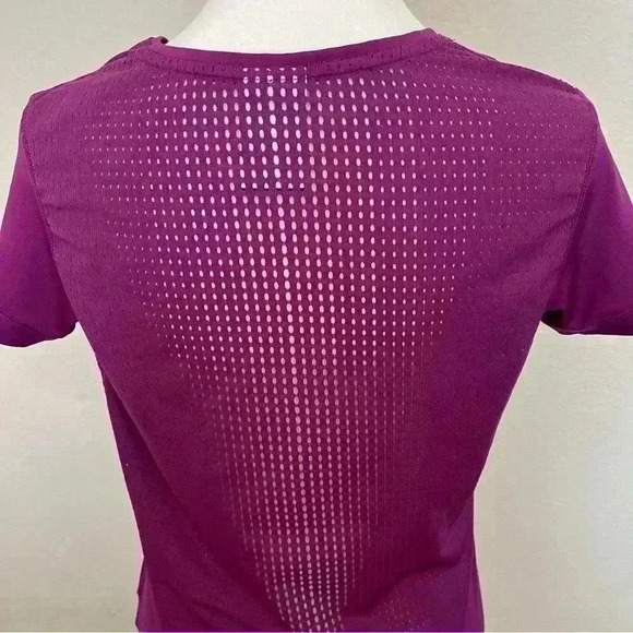 Nike Running Violet Mesh Back Short Sleeve Shirt Women's Size Medium - Picture 8 of 12